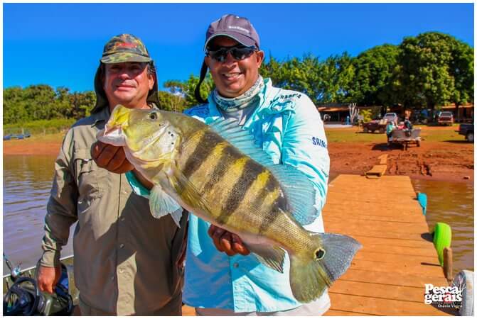 A turma reuniu para o 1º Encontro Pescadores Pousada do Júnior - Torneio de Tucunaré no Lago de Três Marias.