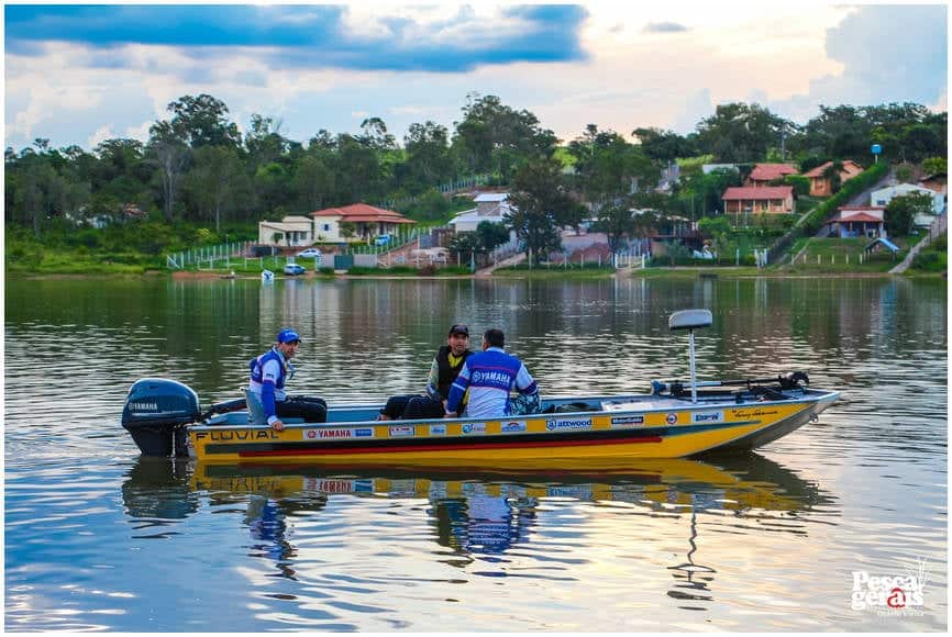 Encontro Pescadores de Divinópolis 2015 realizado no dia 28/03 na Represa de Carmo do Cajuru Pesca Gerais faturou a 2ª colocação e o troféu de maior Traíra