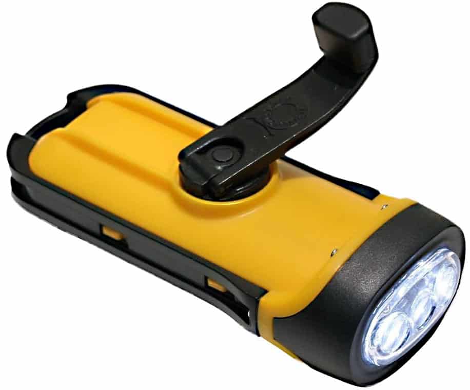 Lanterna de cabeça para pesca, led ou de visão noturna. Qual a melhor? 13 lanterna do tipo dyno, recarregável