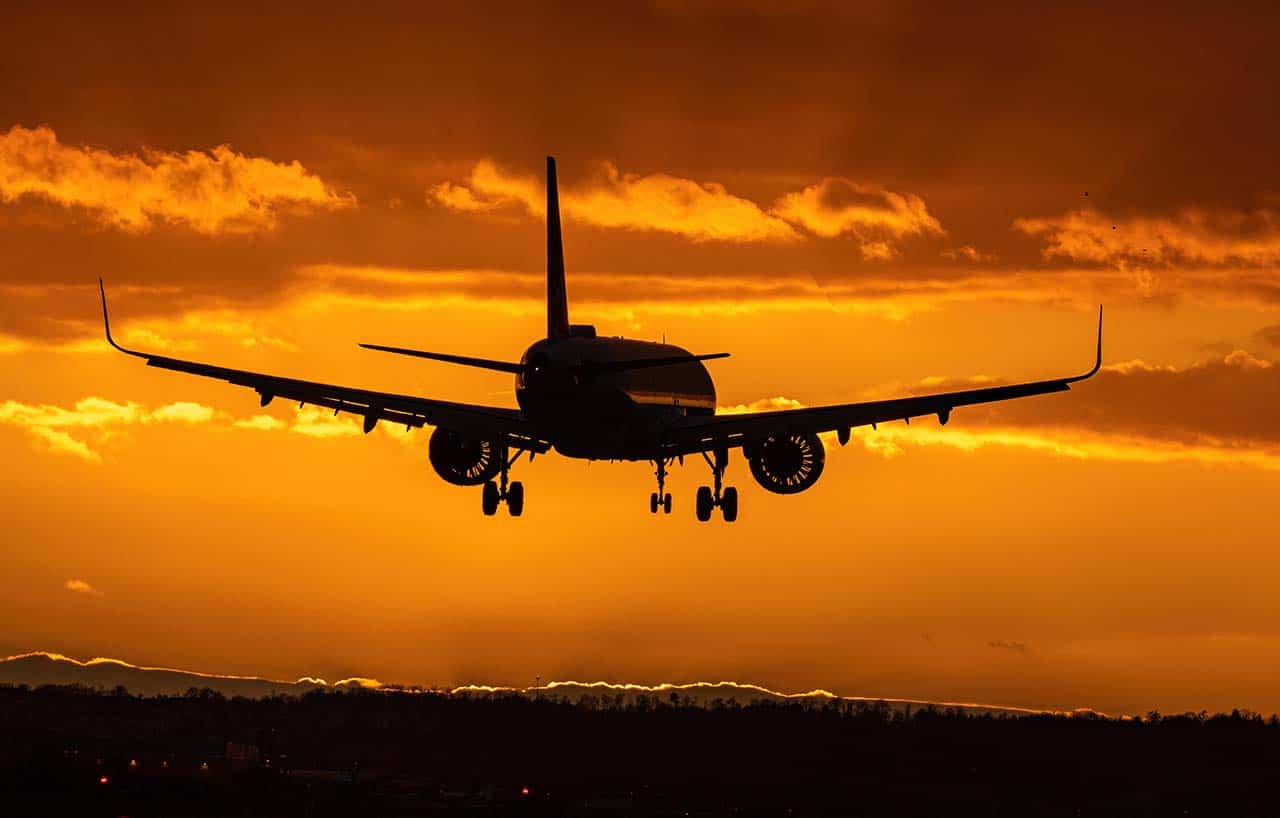 Quais os significados de sonhar com avião? Interpretações, simbolismos 6 sonhos com avião