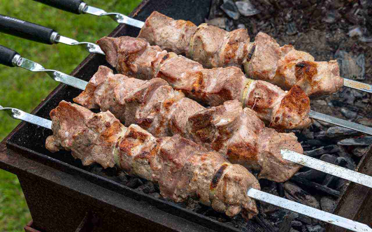 O que significa Sonhar com Churrasco? Veja interpretações, simbolismos 3 Sonhar com Churrasco