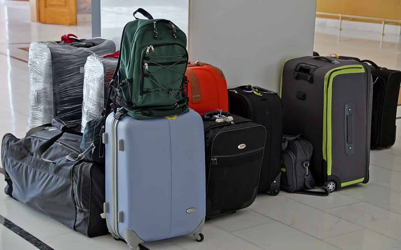 O que significa sonhar com Mala? Veja as interpretações e simbolismos 4 Sonhos com mala de viagem
